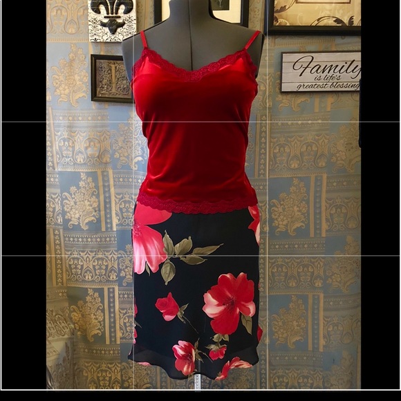 Ladies Black/red rose georgette skirt size 10 - Picture 6 of 7